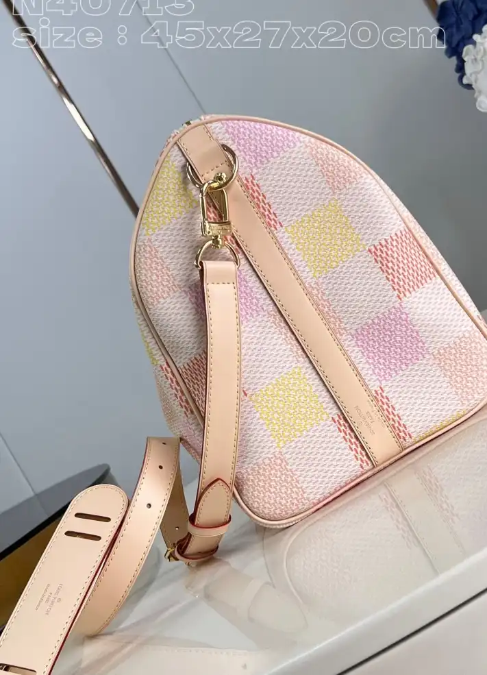 LV Travel Bags 4206A-3525