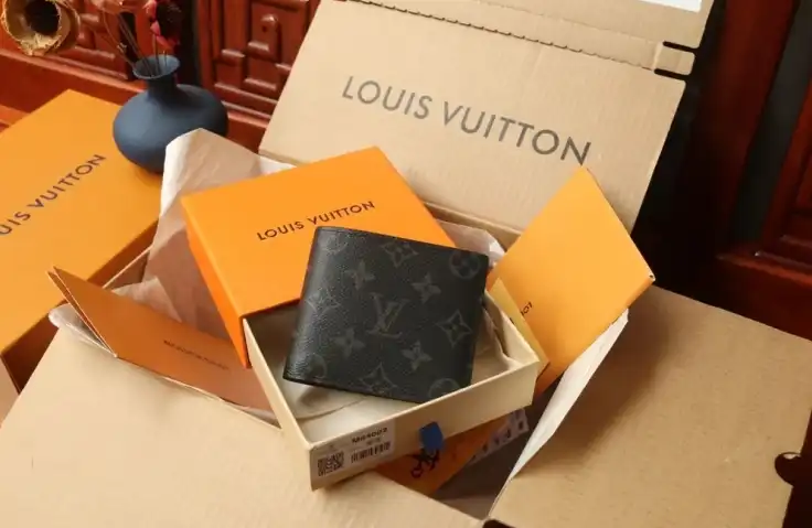 LV Wallets 4206A-3842
