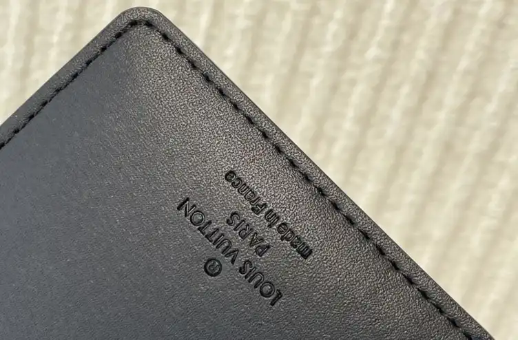 LV Wallets 4206A-4247