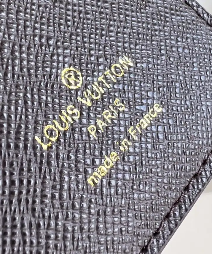 LV Wallets 4206A-4258