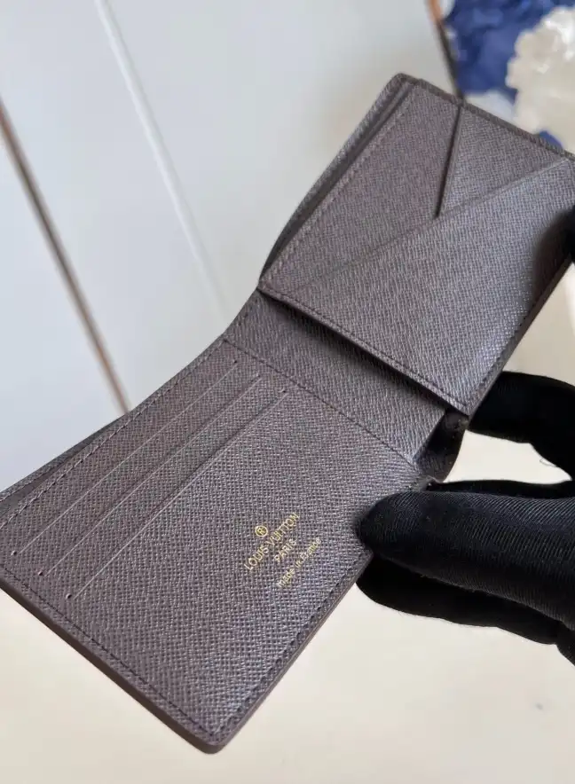 LV Wallets 4206A-4260