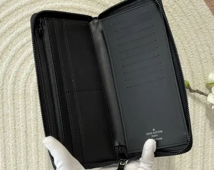 LV Wallets 4206A-4267