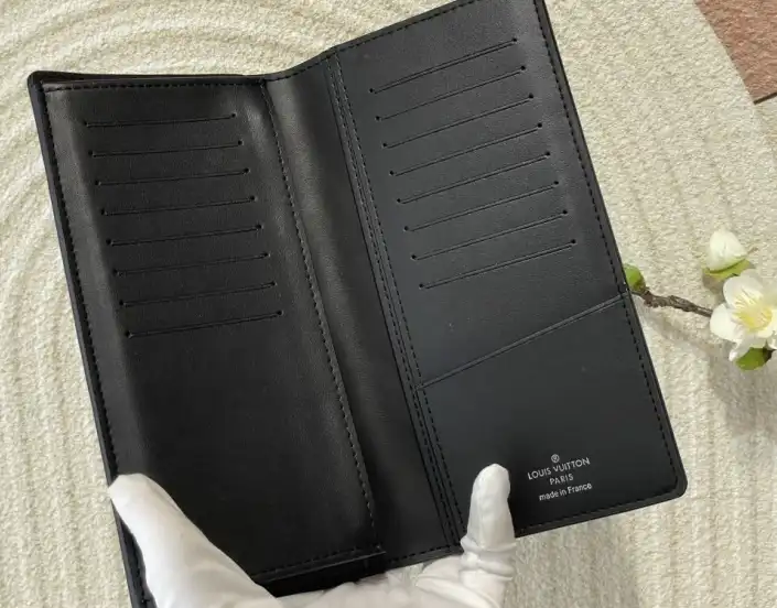 LV Wallets 4206A-4268