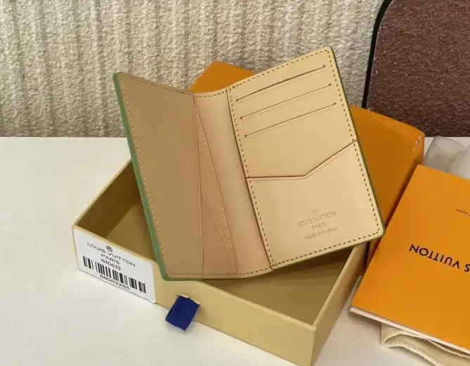 LV Wallets 4206A-4285