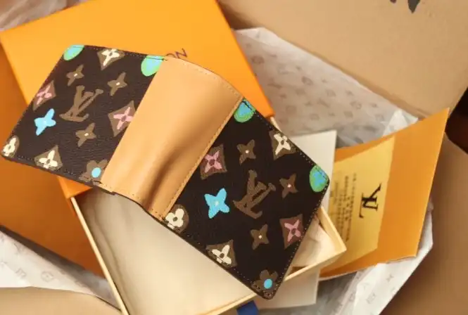 LV Wallets 4206A-4525