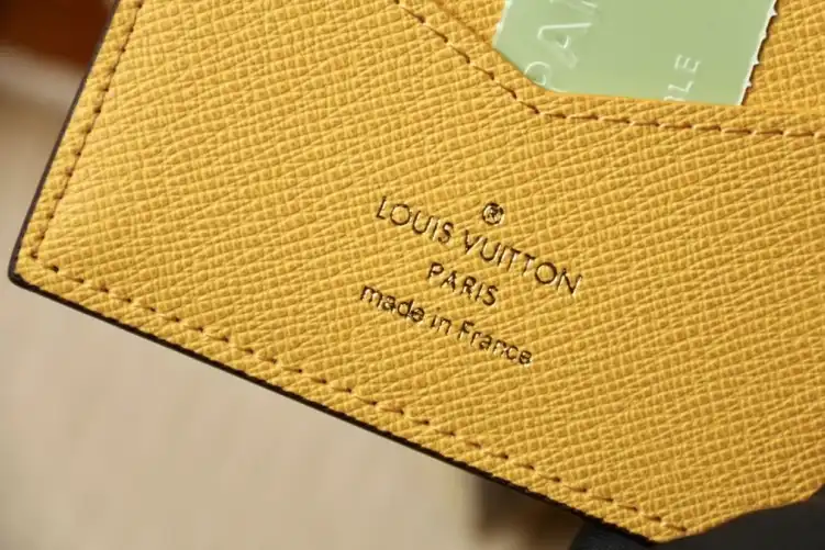 LV Wallets 4206A-4704