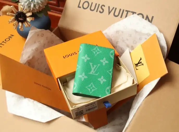 LV Wallets 4206A-4724