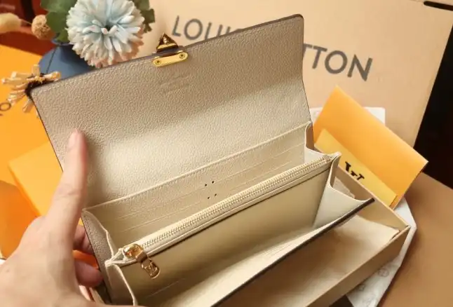 LV Wallets 4206A-4731