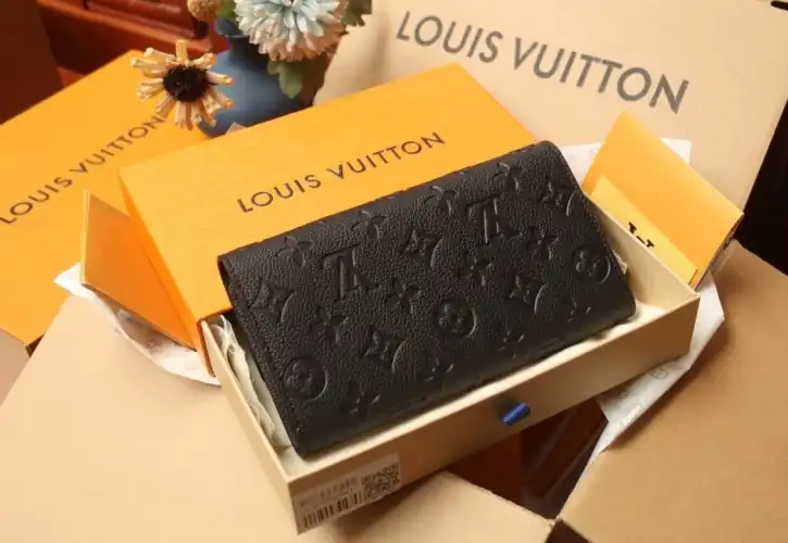 LV Wallets 4206A-4732