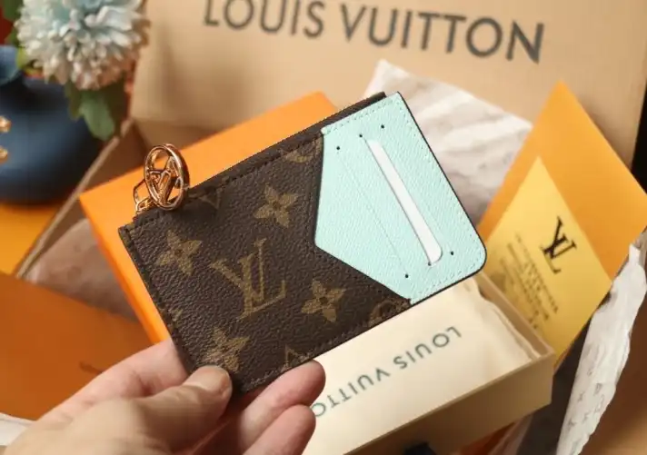LV Wallets 4206A-4733