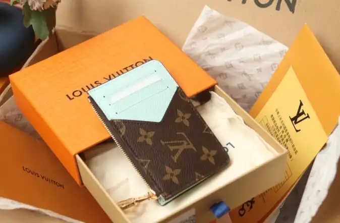 LV Wallets 4206A-4733