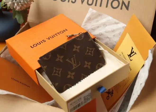 LV Wallets 4206A-4736