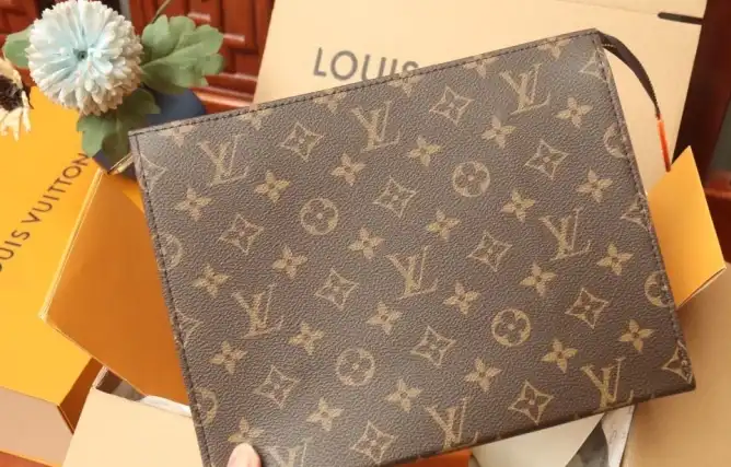 LV Wallets 4206A-4740