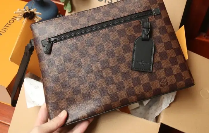LV Wallets 4206A-4743