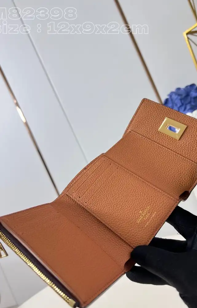 LV Wallets 4206A-4800