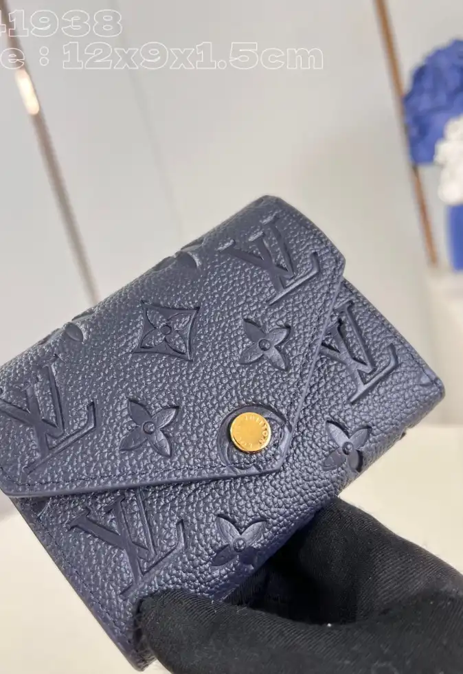 LV Wallets 4206A-4804