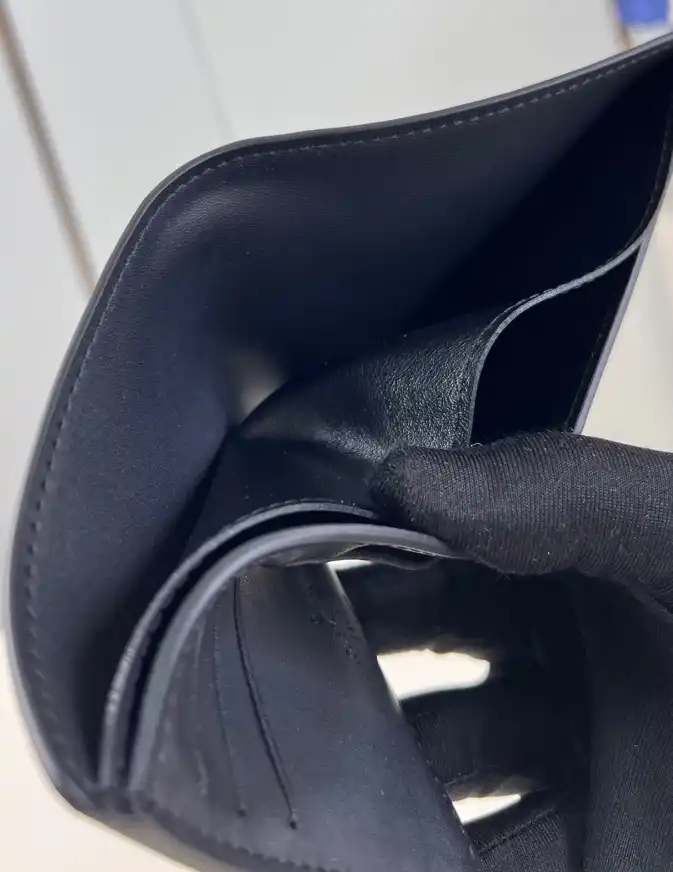 LV Wallets 4206A-4814