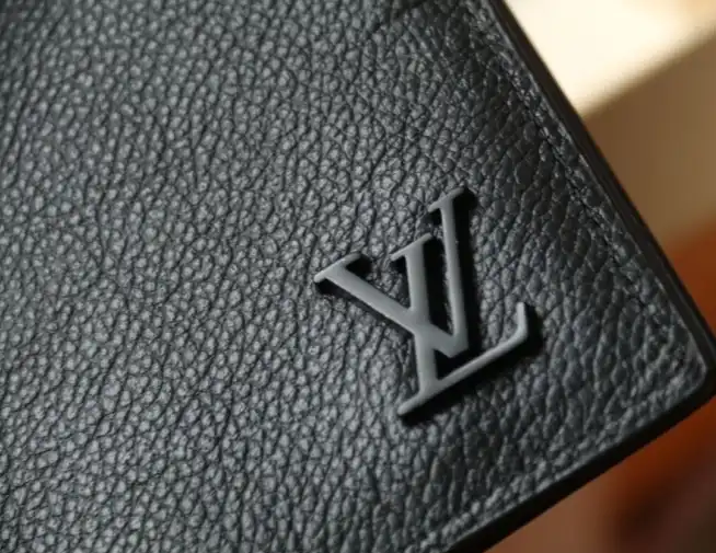 LV Wallets 4206A-6241