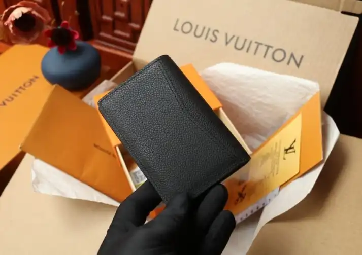 LV Wallets 4206A-6242