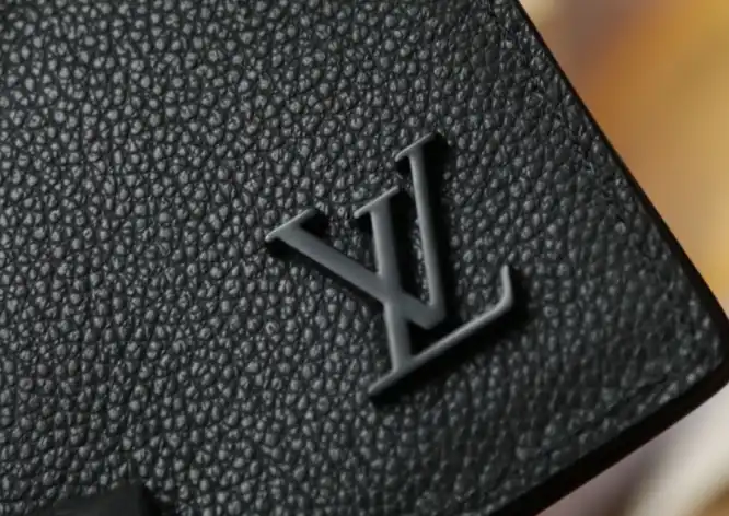 LV Wallets 4206A-6242