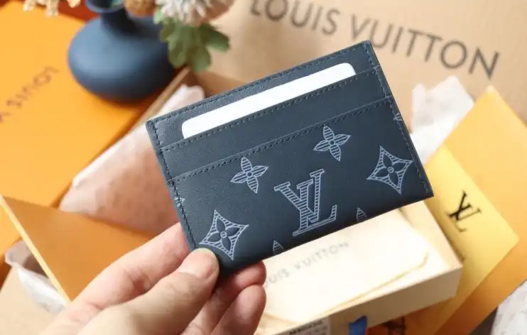 LV Wallets 4206A-6246