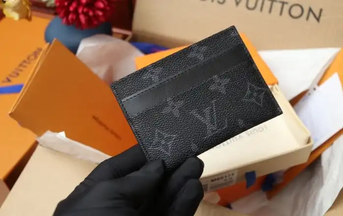 LV Wallets 4206A-6250