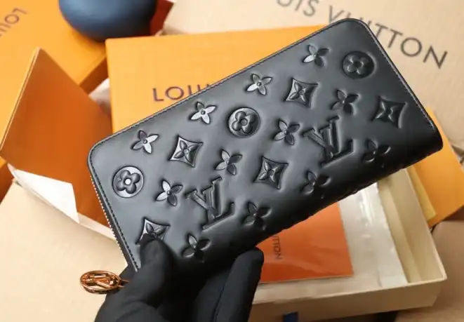 LV Wallets 4206A-6254