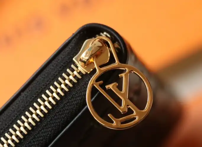 LV Wallets 4206A-6254