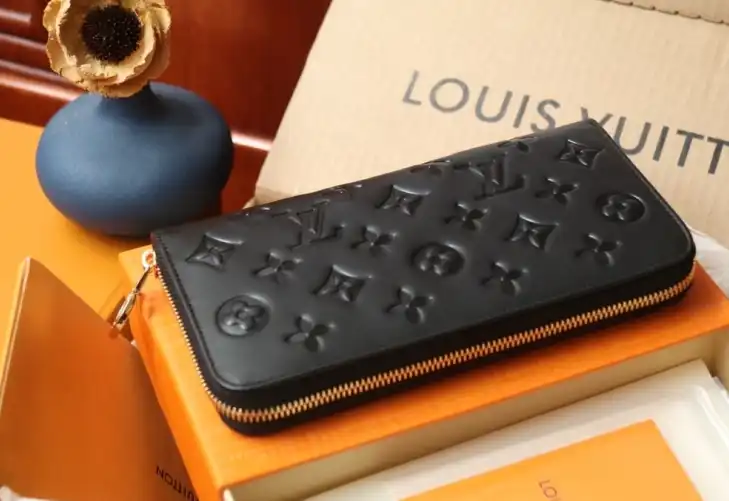 LV Wallets 4206A-6254