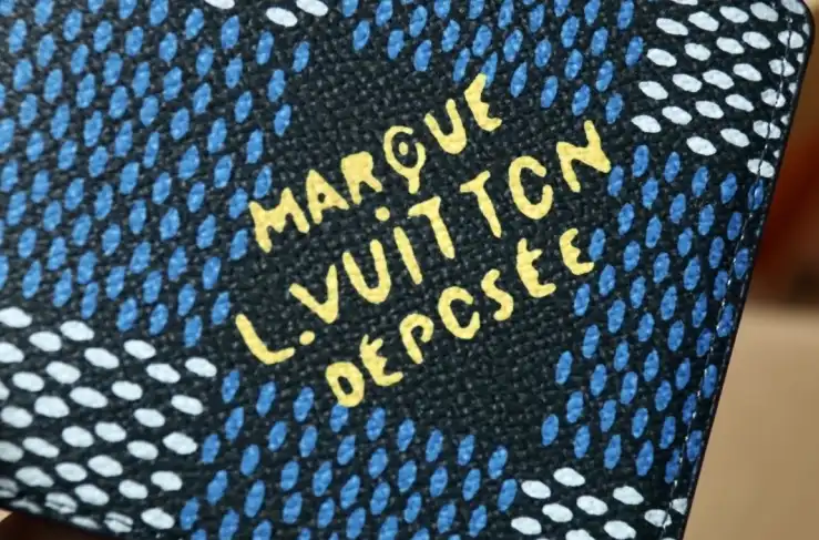 LV Wallets 4206A-6259