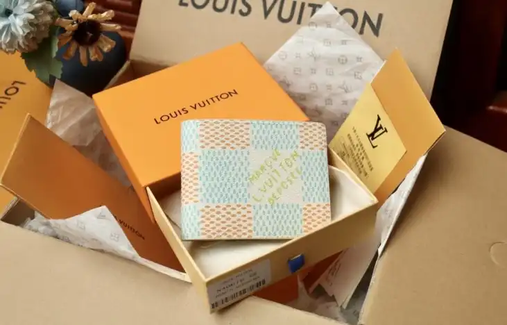 LV Wallets 4206A-6260