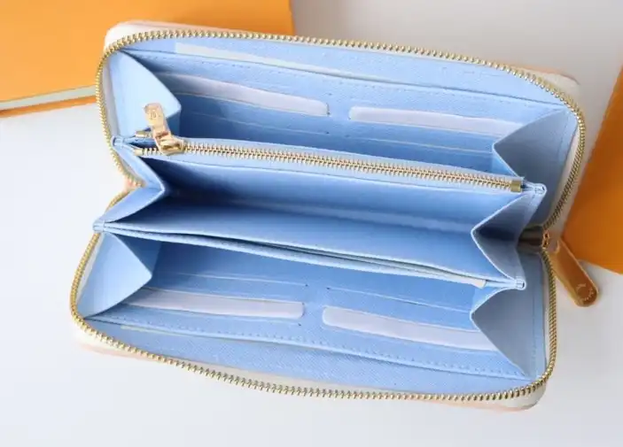 LV Wallets 4206A-6271