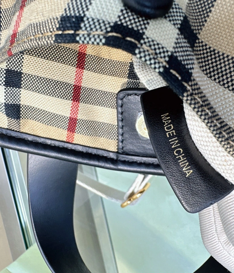 Burberry Shopping Bags 4211D-0091