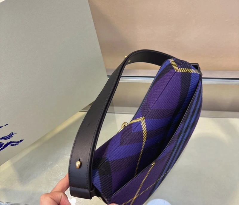 Burberry Top Handle Bags 4211D-0109