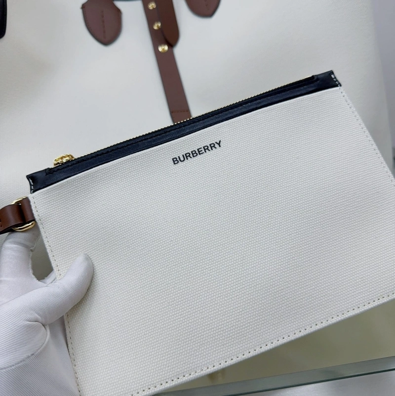 Burberry Shopping Bags 4211D-0213