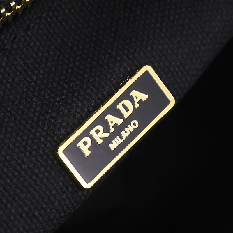Prada Shopping Bags 4213-0061