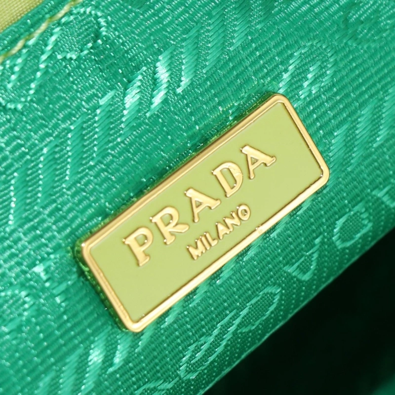 Prada Bucket Bags 4213-0090