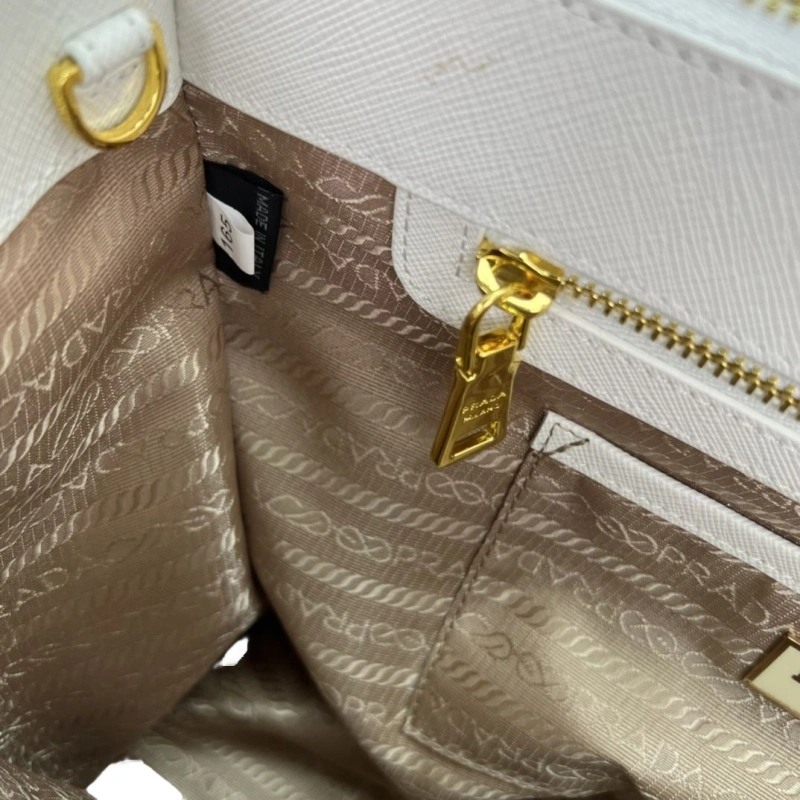 Prada Top Handle Bags 4213A-0011