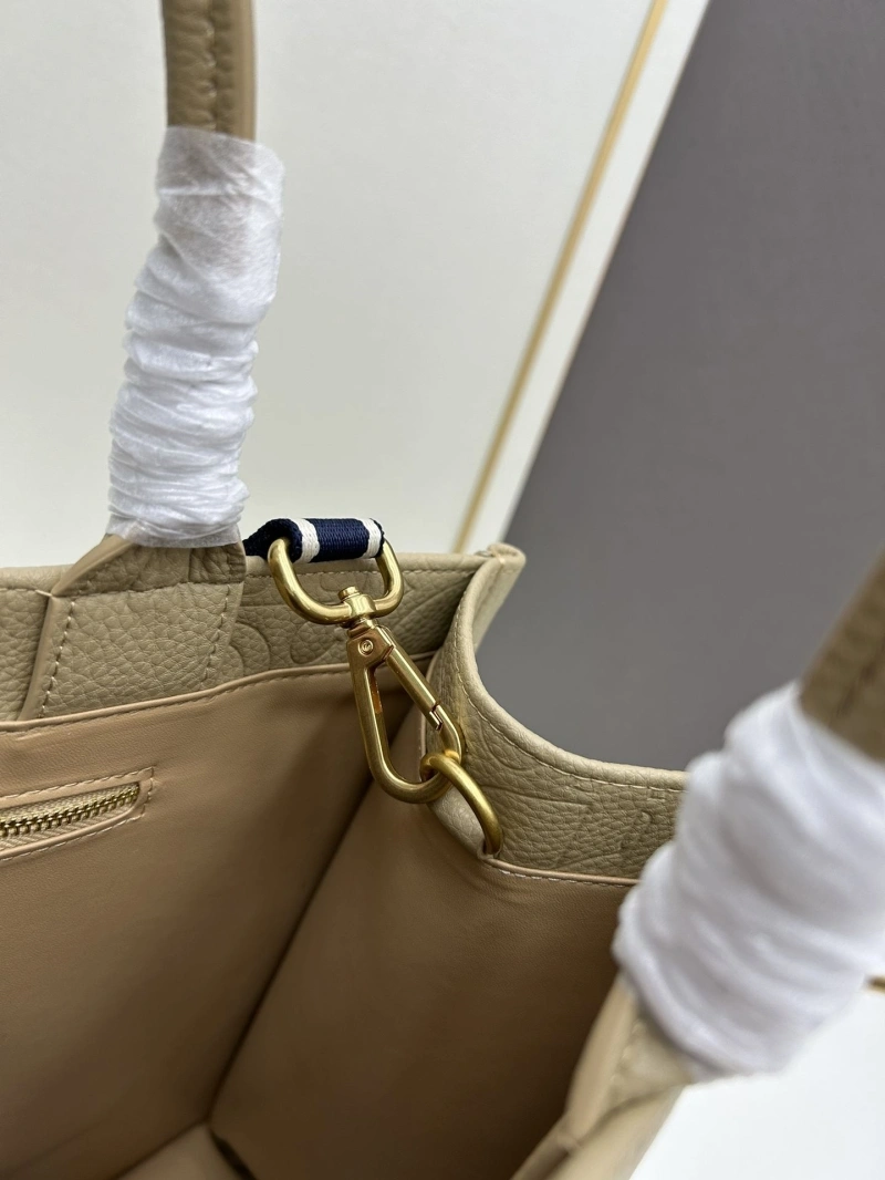 Dior Shopping Bags 4213A-0211