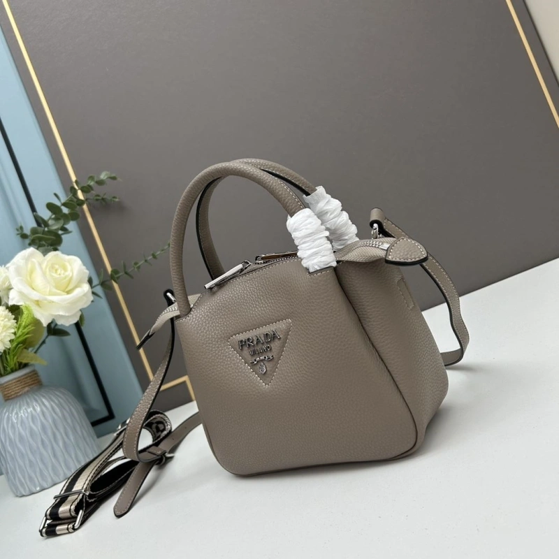Prada Top Handle Bags 4213A-0256