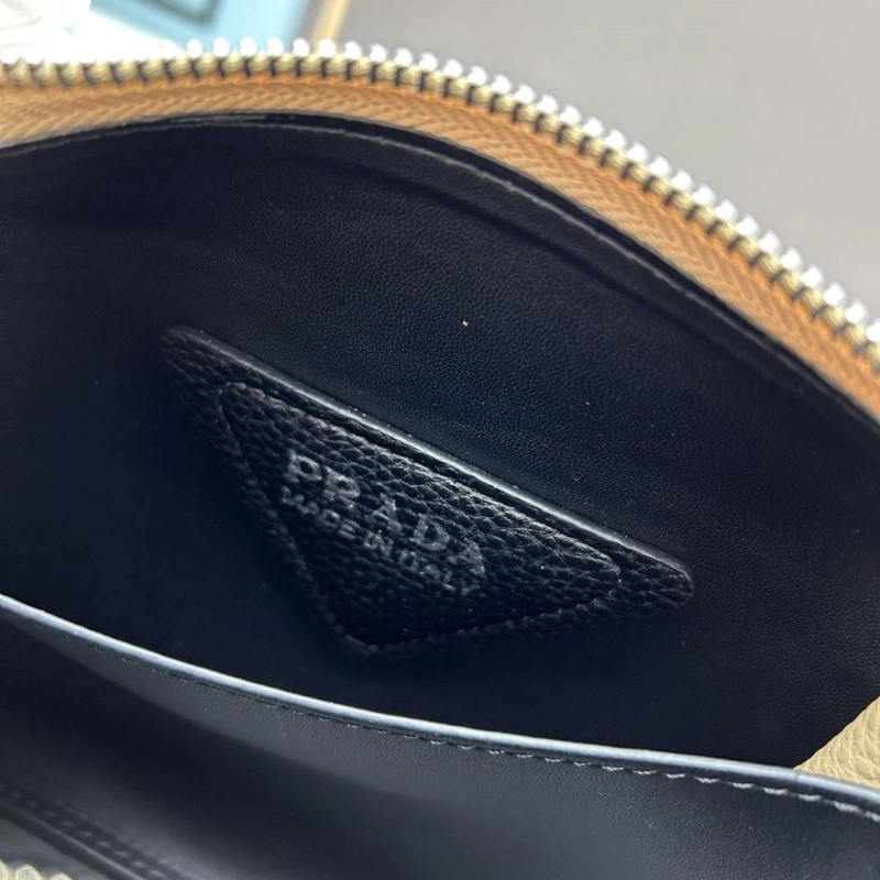 Prada Top Handle Bags 4213A-0260