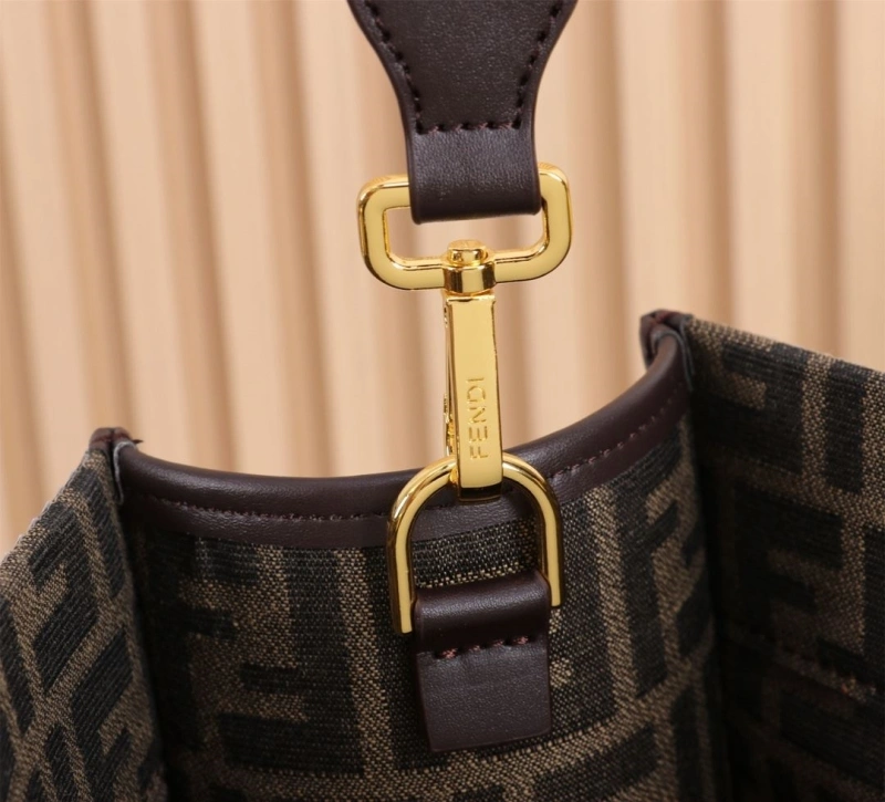 Fendi Shopping Bags 4220-0017