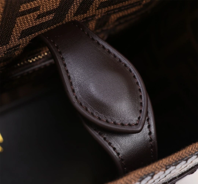 Fendi Top Handle Bags 4220-0019