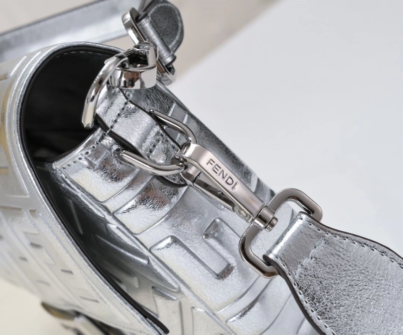 Fendi Satchel Bags 4220-0028