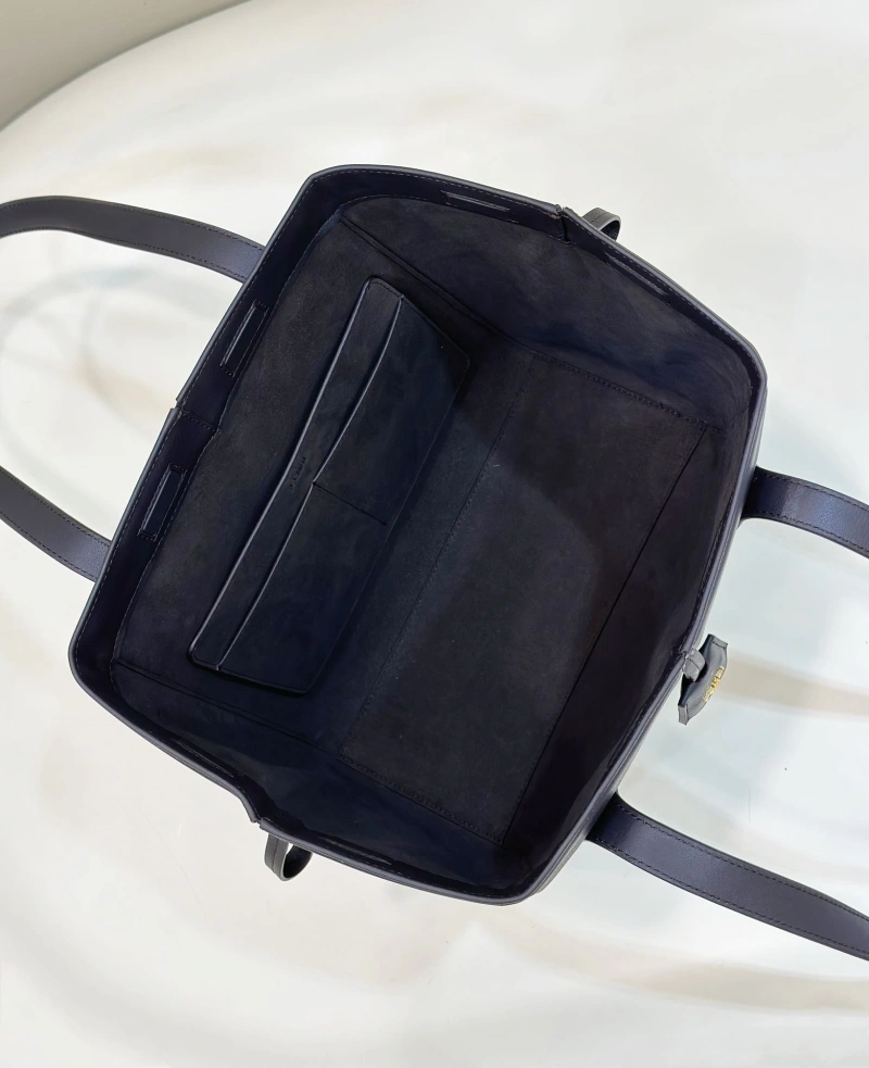 Fendi Top Handle Bags 4220-0031