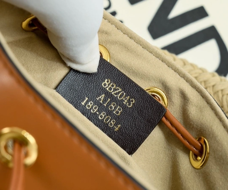 Fendi Bucket Bags 4220-0033