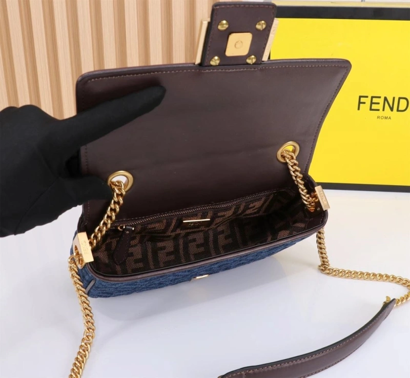Fendi Top Handle Bags 4220-0037