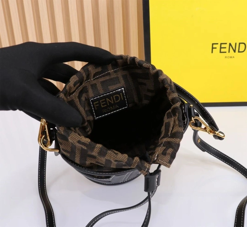 Fendi Bucket Bags 4220-0040