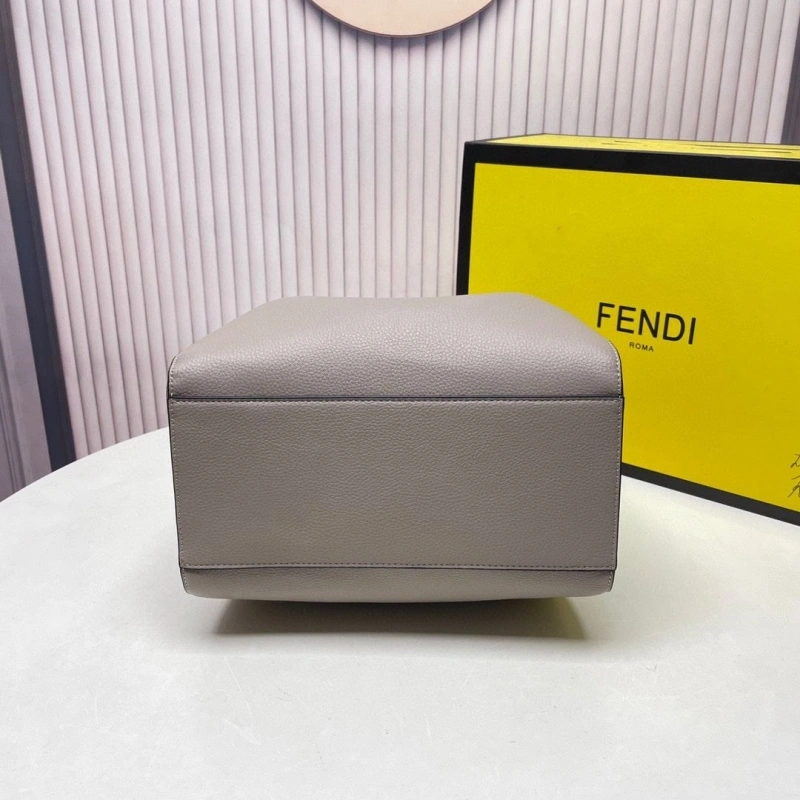 Fendi Shopping Bags 4220-0079