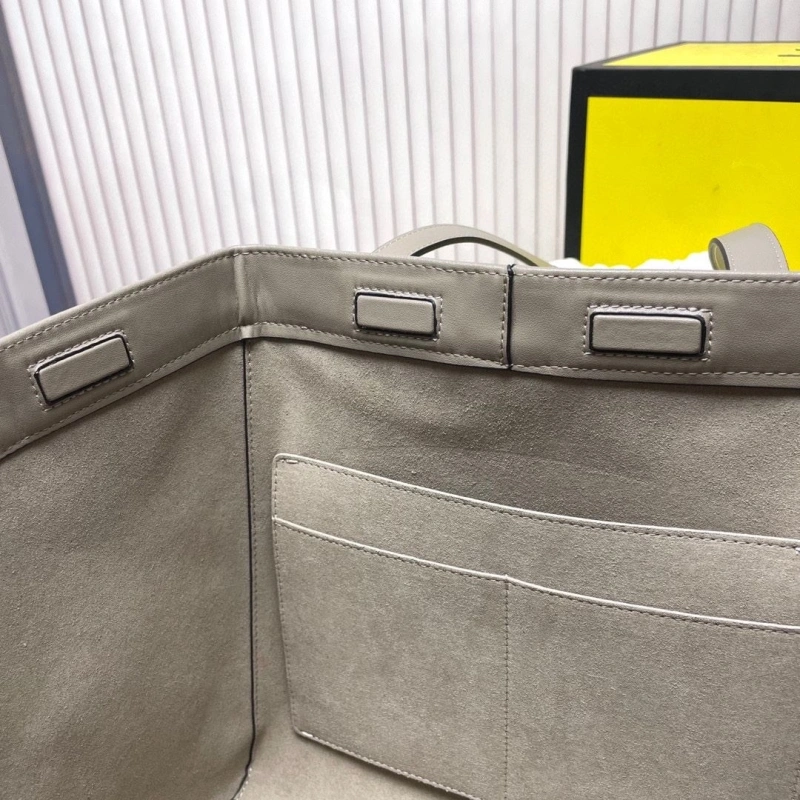 Fendi Shopping Bags 4220-0079